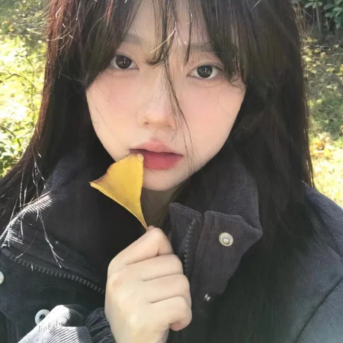 女儿住在月亮上